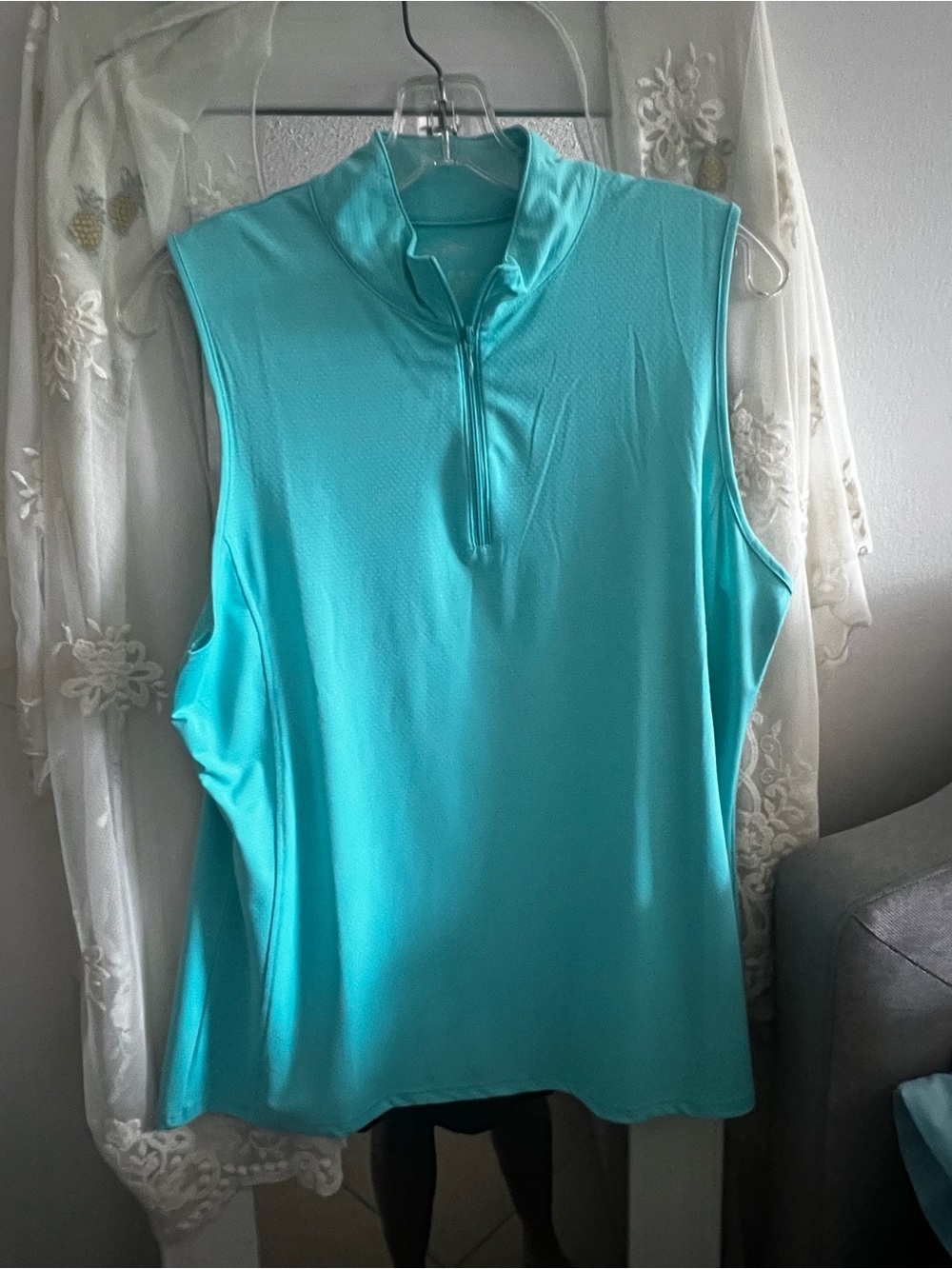 Galaxy By Harvic Sleeveless Zip Mock Neck Tank - Aqua